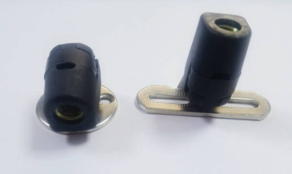 a-pair-of-Plastic-end-fittings-8mm